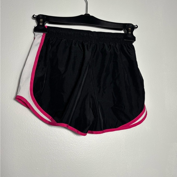 Nike Women's Running Shorts in Black and Pink, Size small - Picture 2 of 5